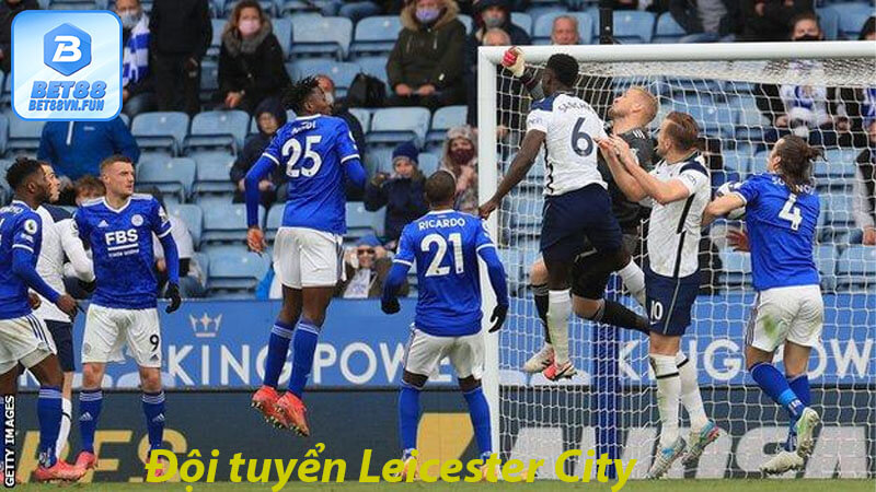 Đội khách Leicester City